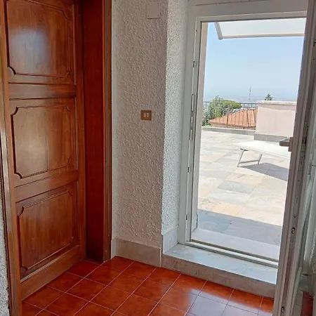 Le Camelie Holiday home Ariccia
